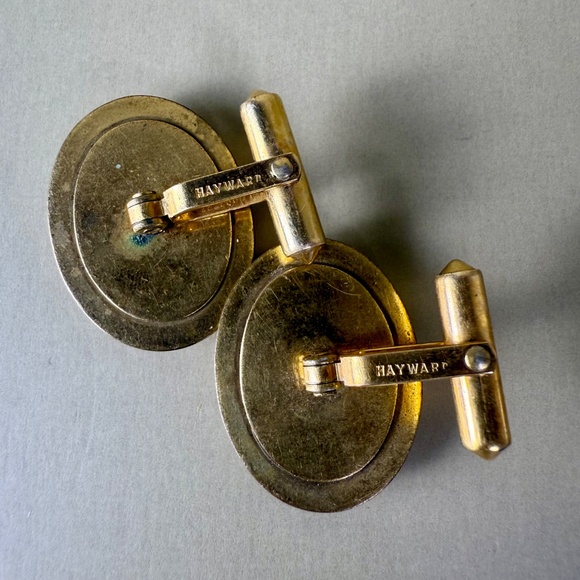 Vintage Hayward Gold-Filled Cufflinks with Green Cabochon Stone | Mid-Century - Picture 7 of 12